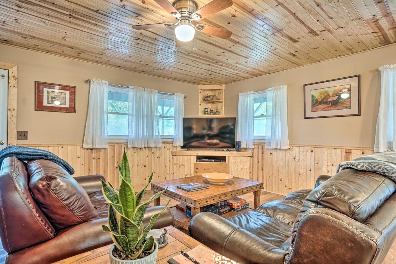 Villa Trinity Oaks Escape With Hot Tub And Fire Pit à Clayton Extérieur photo