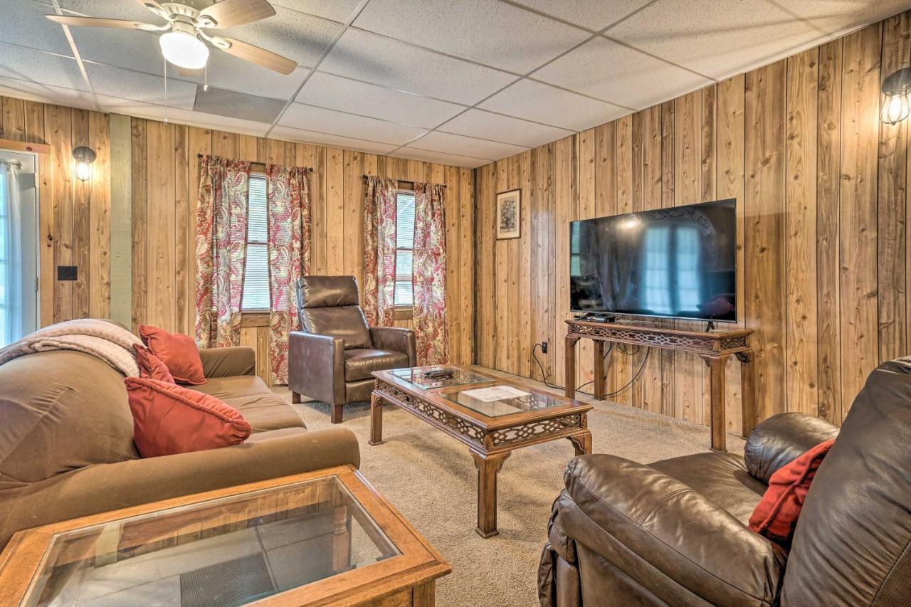 Villa Trinity Oaks Escape With Hot Tub And Fire Pit à Clayton Extérieur photo