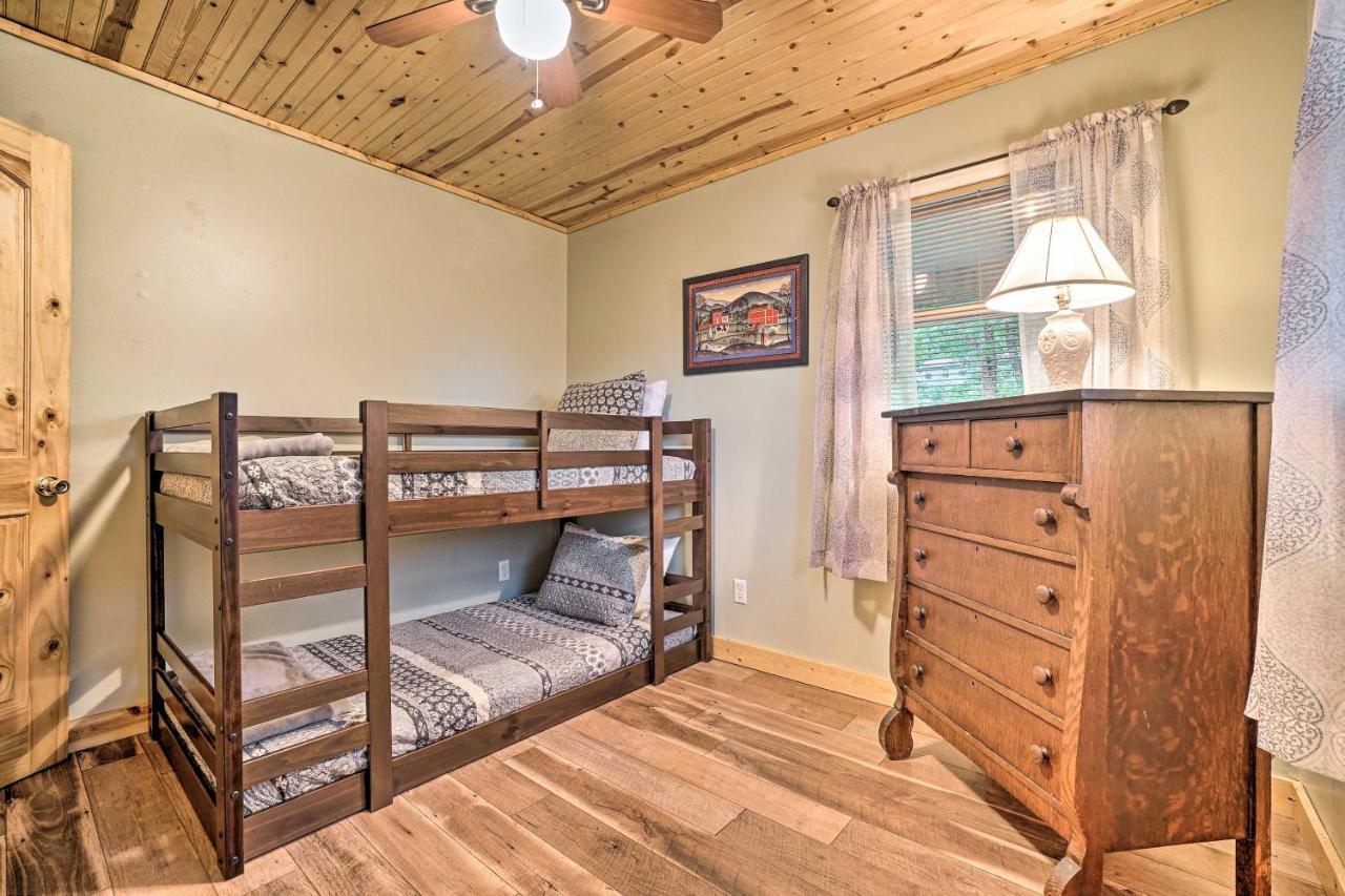 Villa Trinity Oaks Escape With Hot Tub And Fire Pit à Clayton Extérieur photo