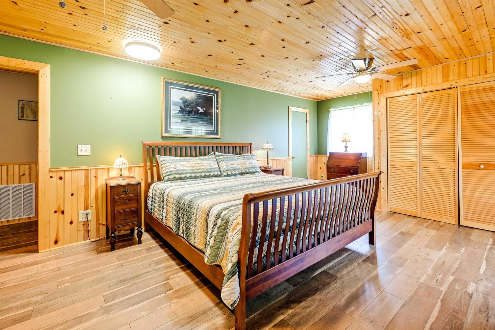 Villa Trinity Oaks Escape With Hot Tub And Fire Pit à Clayton Extérieur photo